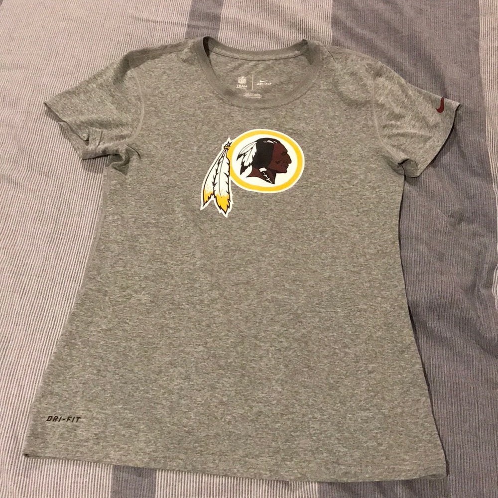 Nike grey dri fit t shirt redskins small